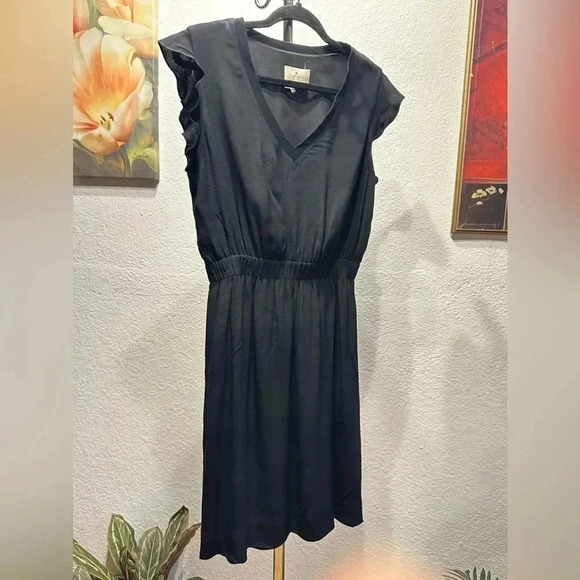 Kate Spade ruffle sleeve black mini dress size 10 - Picture 2 of 10